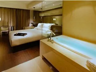 Crystal Orange North Bund Gongping Road
